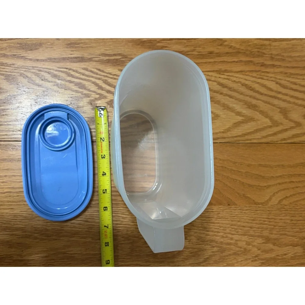 Tupperware seal safe width
